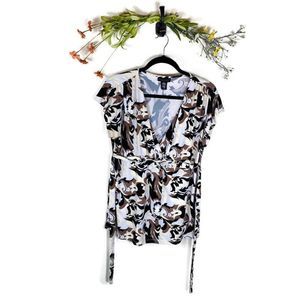 5 for $30 Apostrophe Stretch Tie Back Top Sz Large